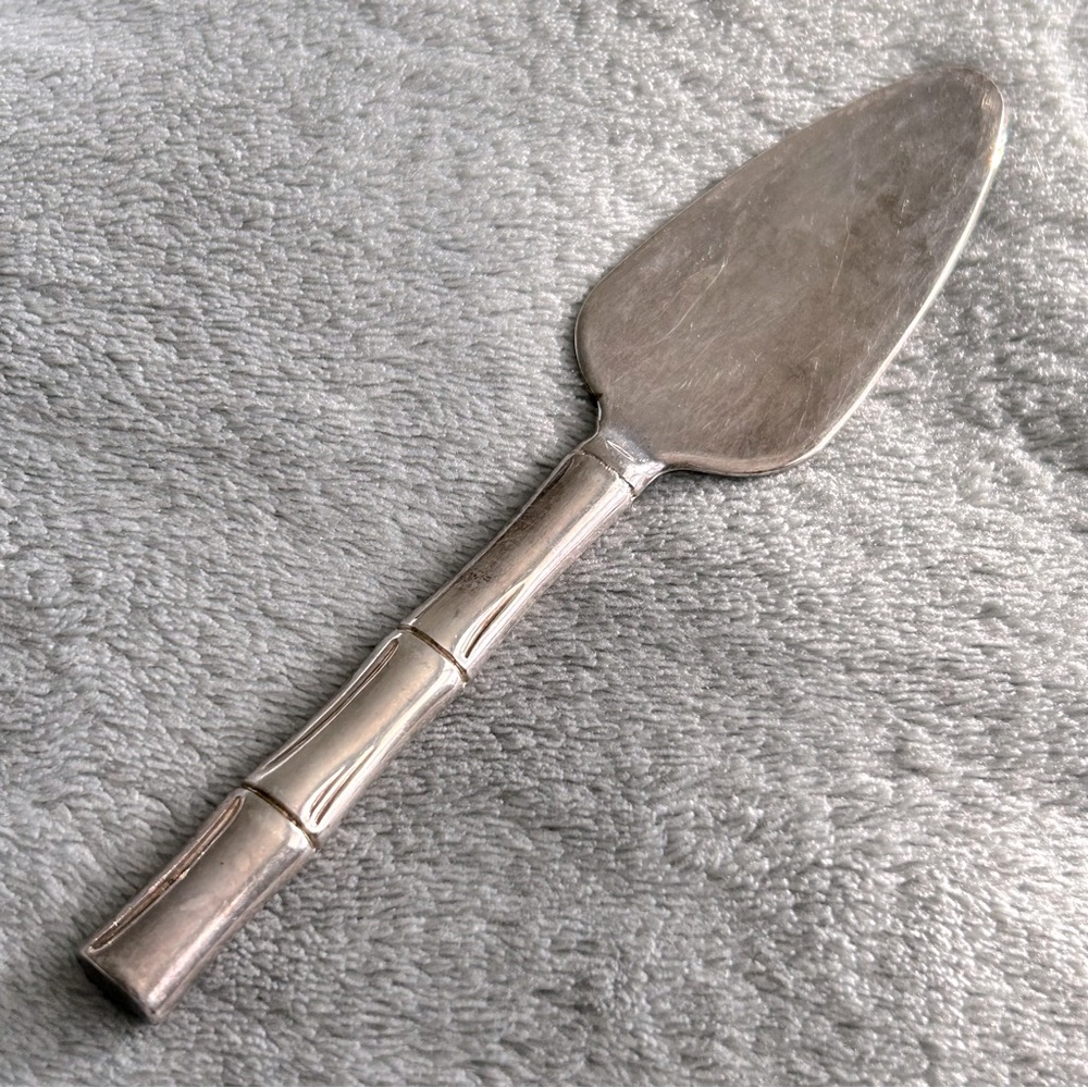 William Adam’s Cheese Cutlery Server